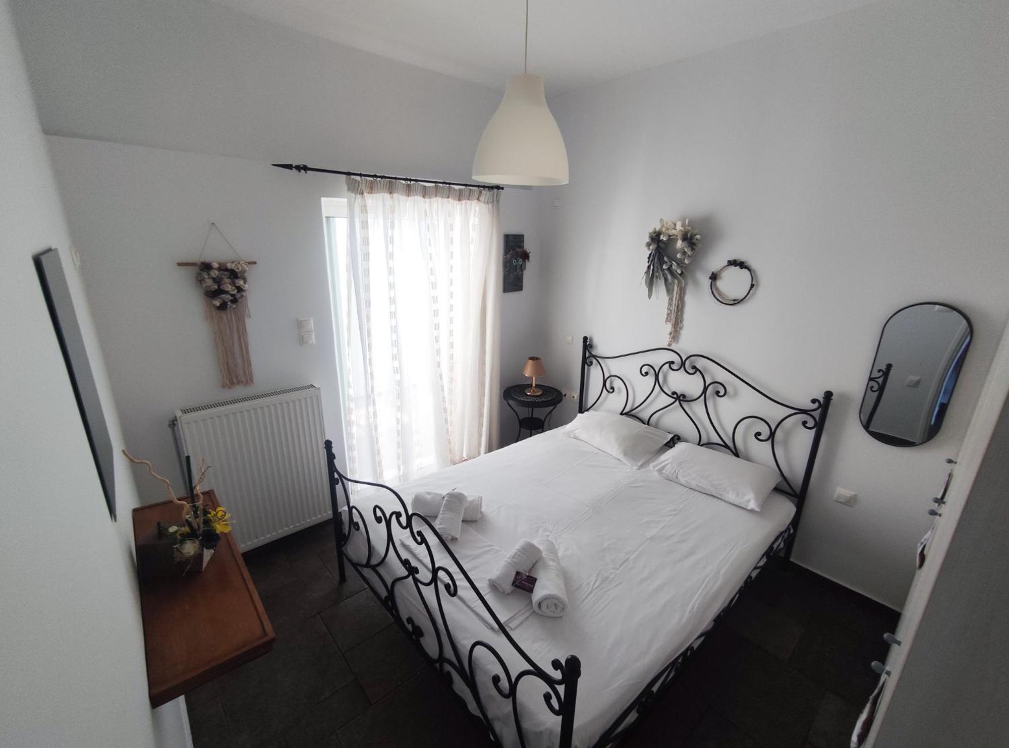 Portolos Apartments - Filiatro Vathy  Ngoại thất bức ảnh